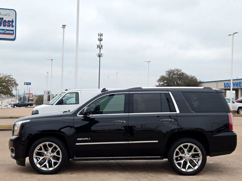 Used 2016 GMC Yukon Denali w/ Open Road Package image 6