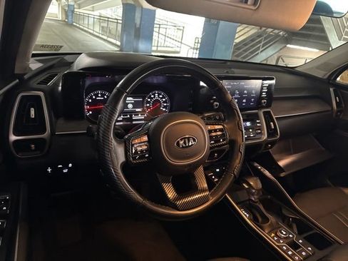 Certified 2021 Kia Sorento EX AWD/4WD image 7
