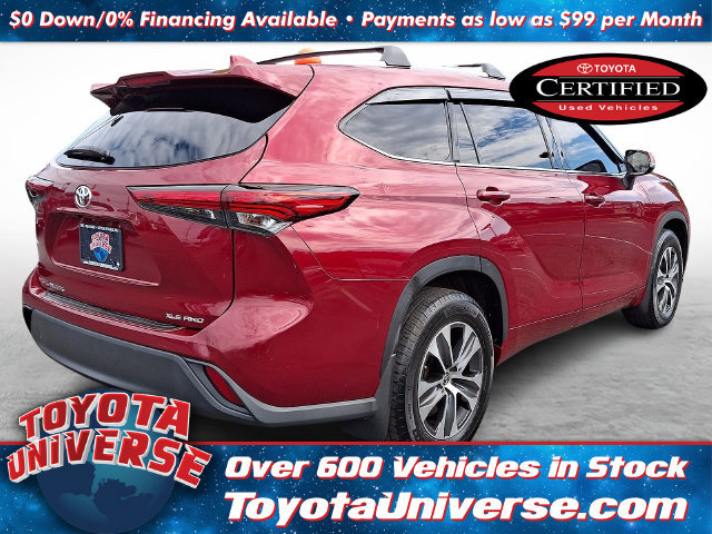 Used 2022 Toyota Highlander XLE AWD/4WD image 4