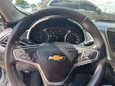 Used 2018 Chevrolet Malibu LT FWD image 8