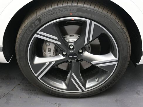 New 2026 Genesis GV80 3.5T Prestige image 10