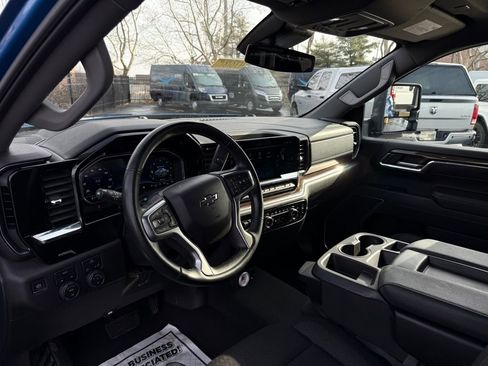 Used 2023 Chevrolet Silverado 1500 RST image 11
