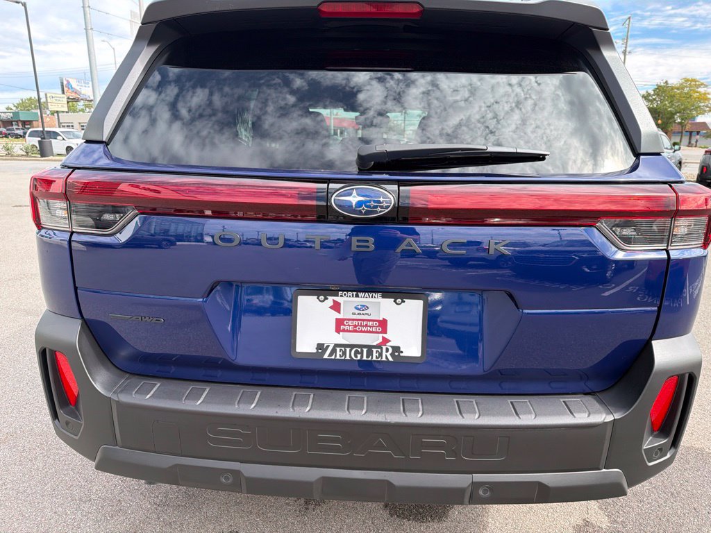 Certified 2026 Subaru Outback Limited AWD/4WD image 5