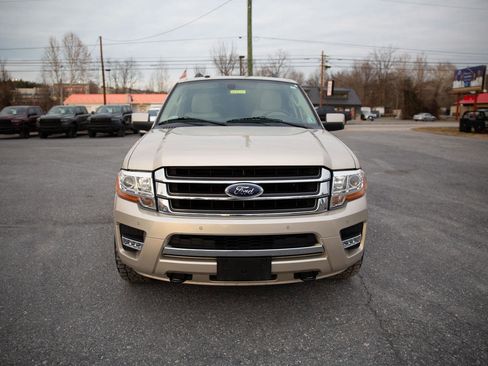 Used 2017 Ford Expedition Limited w/ Equipment Group 301A image 8