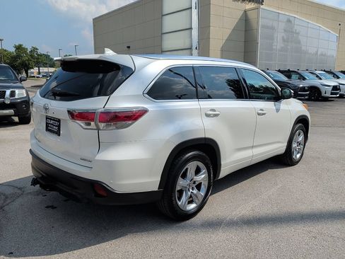 Used 2016 Toyota Highlander Limited FWD image 5