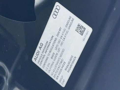 Used 2024 Audi Q5 2.0T Premium w/ Convenience Package image 61