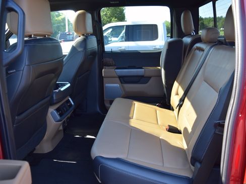 Used 2021 Ford F150 Lariat w/ Equipment Group 502A High AWD/4WD image 9