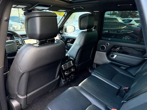 Used 2018 Land Rover Range Rover HSE AWD/4WD image 16