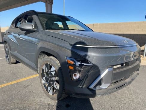 Used 2024 Hyundai Kona SEL FWD image 4