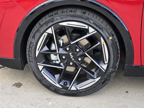 New 2025 Kia K4 GT-Line image 8