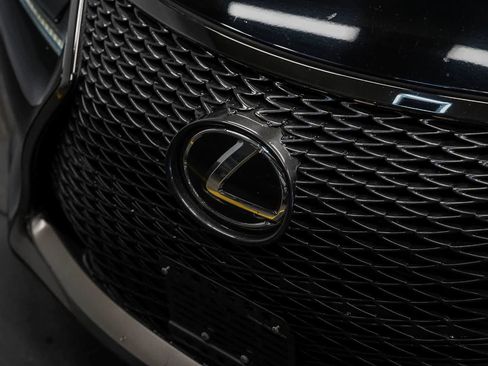 Used 2015 Lexus RC F w/ Premium Package RWD image 8