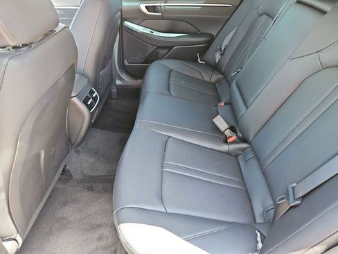 New 2025 Hyundai Sonata Limited image 17