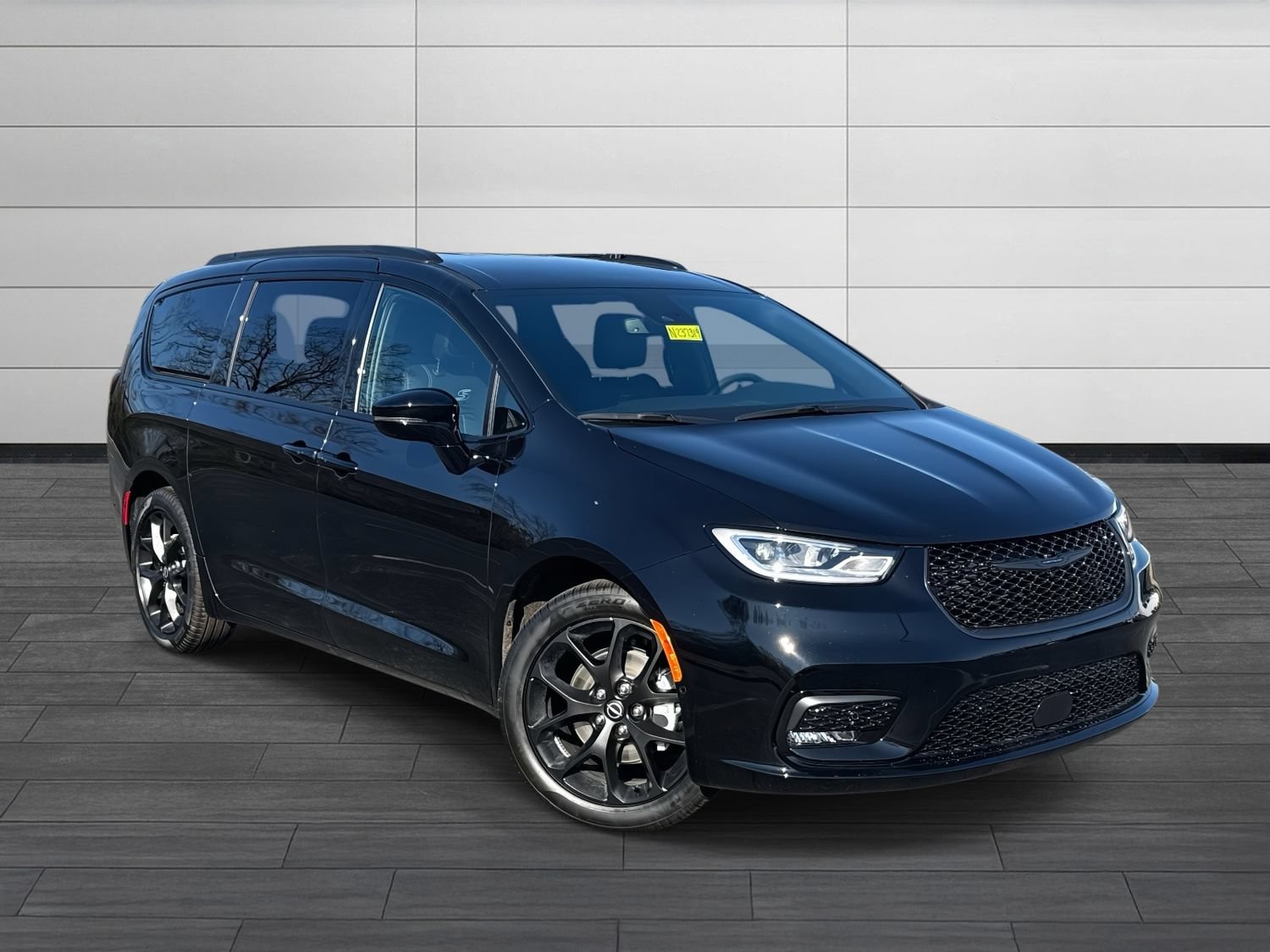 New 2026 Chrysler Pacifica Select w/ S Appearance Package FWD image 2