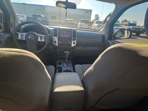 Used 2019 Nissan Frontier SV AWD/4WD image 8