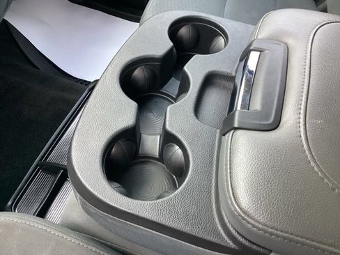 Used 2018 RAM 1500 Express AWD/4WD image 24