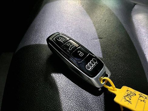 Used 2021 Audi Q7 3.0T Premium Plus AWD/4WD image 8