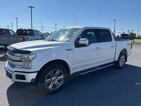 Used 2018 Ford F150 Lariat w/ Equipment Group 502A Luxury AWD/4WD image 2