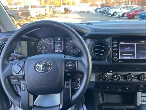 Used 2022 Toyota Tacoma SR w/ SR Convenience Package image 7