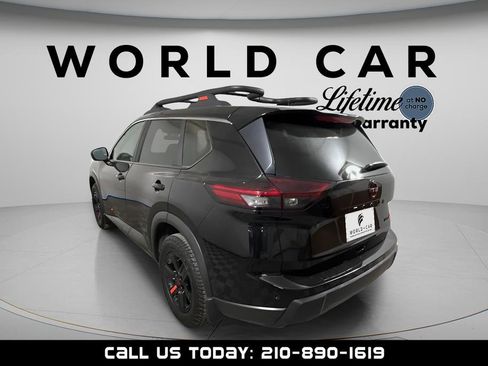 Used 2025 Nissan Rogue SV AWD/4WD image 10