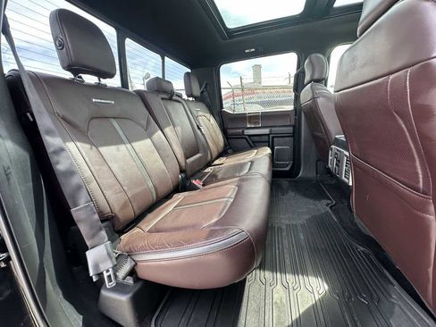 Used 2015 Ford F150 Platinum w/ Equipment Group 701A Luxury image 36