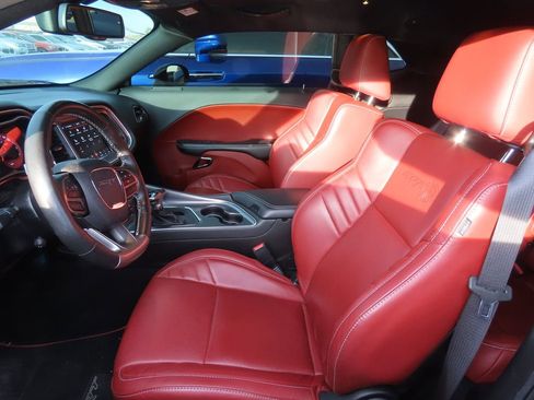 Used 2019 Dodge Challenger SRT Hellcat Redeye image 10