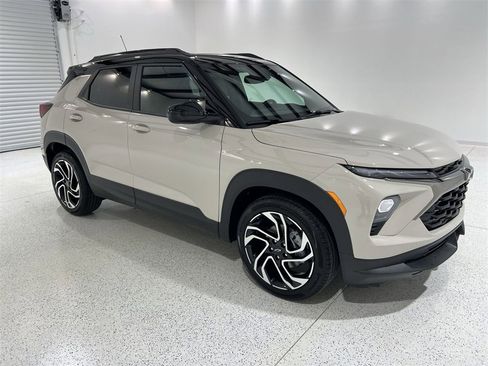 New 2026 Chevrolet TrailBlazer RS w/ Convenience Package image 2