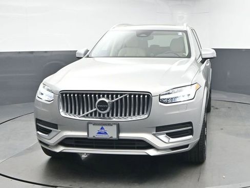 Used 2023 Volvo XC90 T8 Plus AWD/4WD image 3