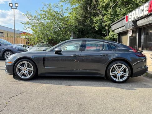 Used 2018 Porsche Panamera 4 AWD/4WD image 9