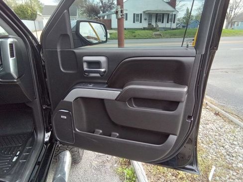 Used 2017 Chevrolet Silverado 1500 LTZ Z71 w/ LTZ Plus Package image 4