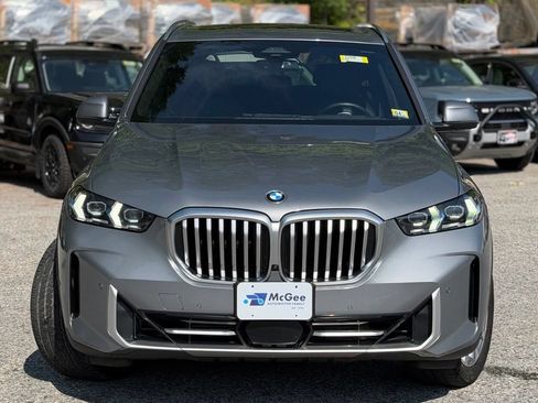 Used 2024 BMW X5 xDrive40i AWD/4WD image 2