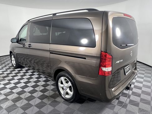 Used 2016 Mercedes-Benz Metris Passenger image 9