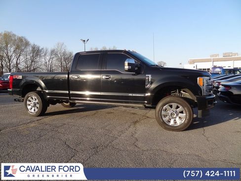 Used 2017 Ford F350 Platinum w/ Platinum Ultimate Package image 3
