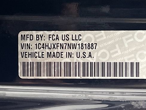 Used 2022 Jeep Wrangler Unlimited Rubicon w/ Cold Weather Group AWD/4WD image 69
