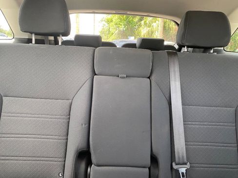 Used 2019 Kia Sorento S FWD image 34