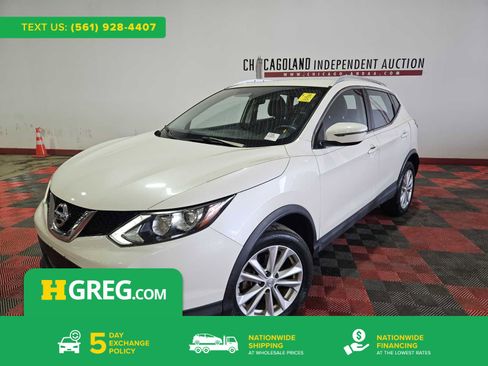 Used 2017 Nissan Rogue Sport SV AWD/4WD image 1