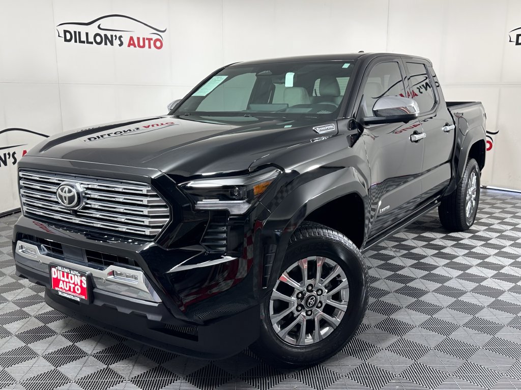Used 2025 Toyota Tacoma Limited AWD/4WD image 1
