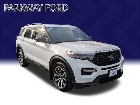 Used 2020 Ford Explorer ST w/ Premium Technology Package image 3