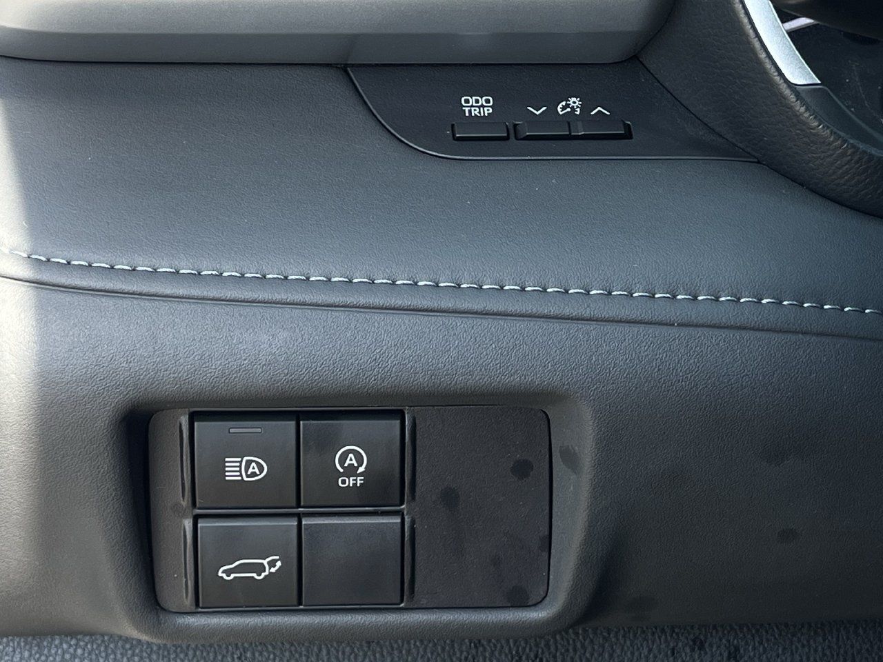 Used 2024 Toyota Highlander XLE FWD image 20