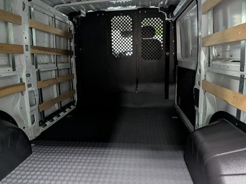 Used 2025 RAM ProMaster 2500 w/ U-Haul Equipment Group FWD image 7