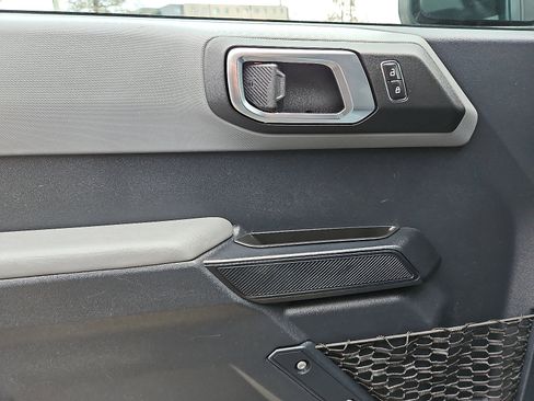 Used 2023 Ford Bronco Big Bend image 12