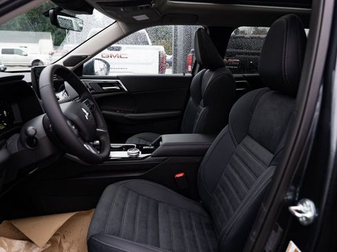 New 2026 Mitsubishi Outlander SE AWD/4WD image 9