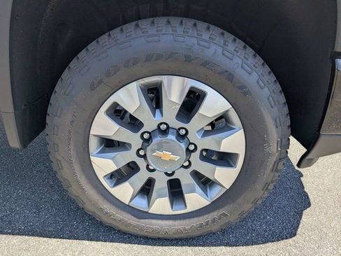 New 2026 Chevrolet Silverado 2500 Custom w/ Custom Value Package AWD/4WD image 11