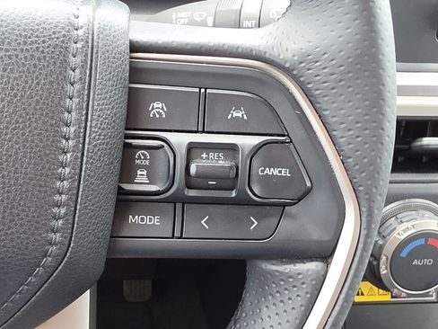 Certified 2025 Toyota 4Runner TRD Off-Road AWD/4WD image 18