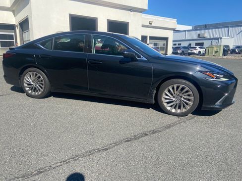Used 2023 Lexus ES 350 Ultra Luxury FWD image 1