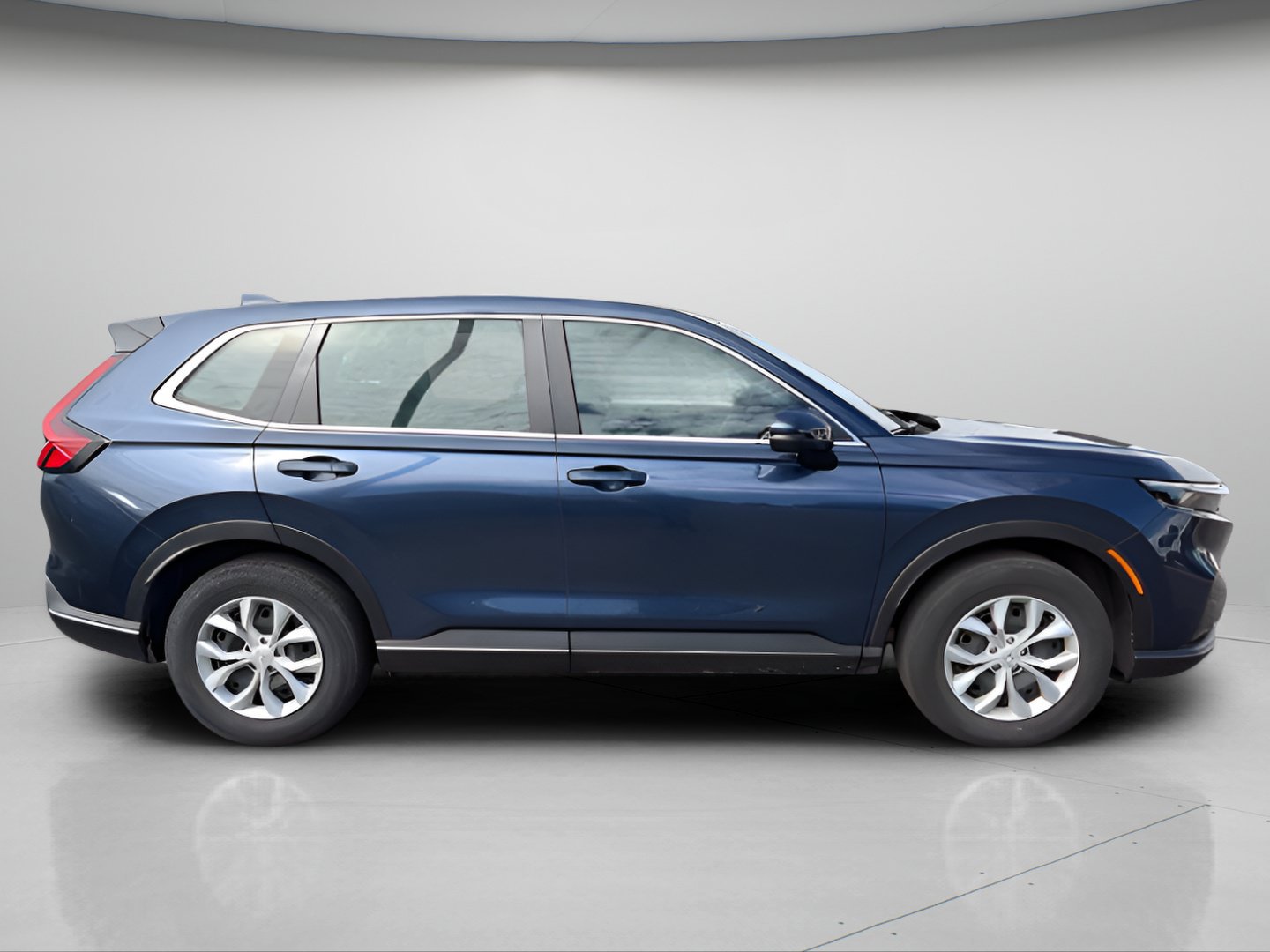 Used 2024 Honda CR-V LX image 5