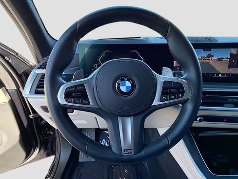 Used 2025 BMW X5 sDrive40i w/ Executive Package image 40
