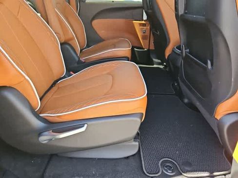 New 2026 Chrysler Pacifica Pinnacle AWD/4WD image 20