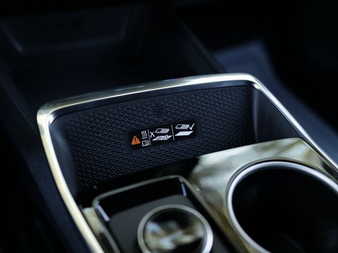 New 2026 Chevrolet Equinox LT w/ Convenience Package II image 19