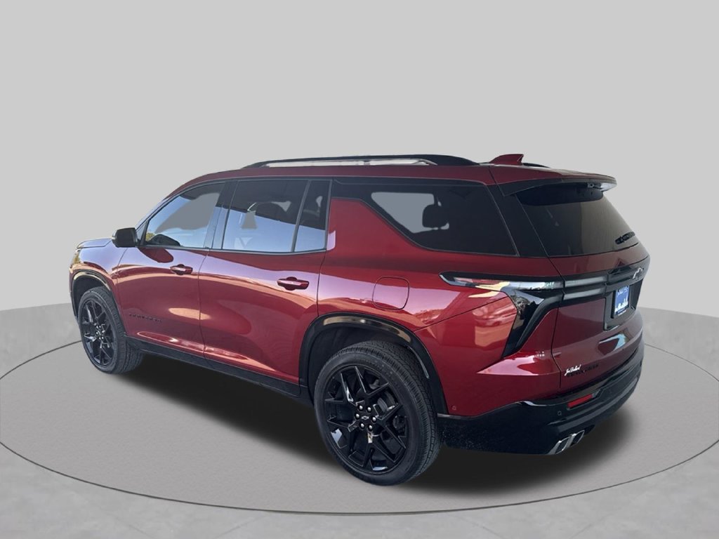 Used 2026 Chevrolet Traverse RS w/ LPO, Floor Liner Package FWD image 5