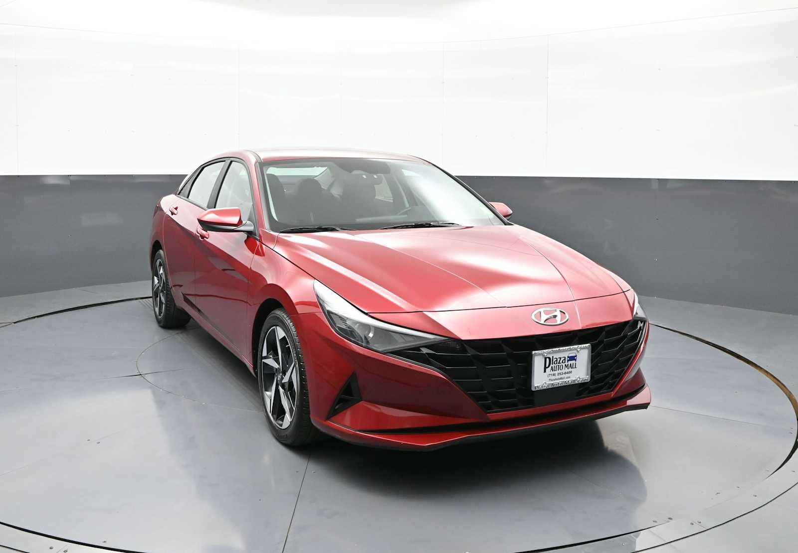 Certified 2023 Hyundai Elantra SEL w/ Convenience Package FWD image 3